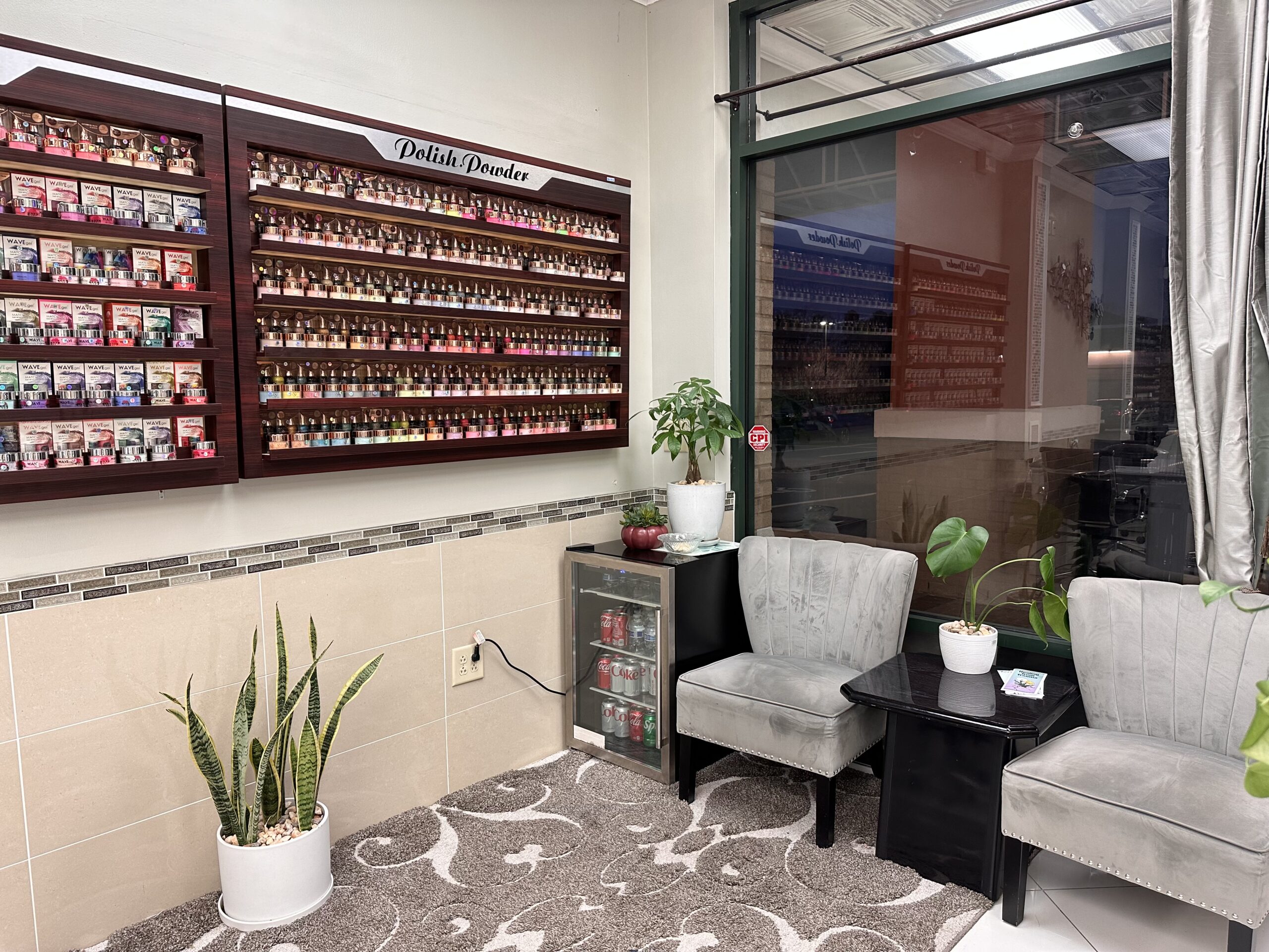 Lucky Nail Spa salon interior